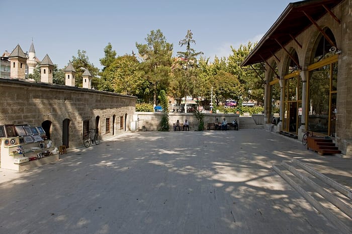 Aktekke (Mader-i Mevlana) Camii, Karaman