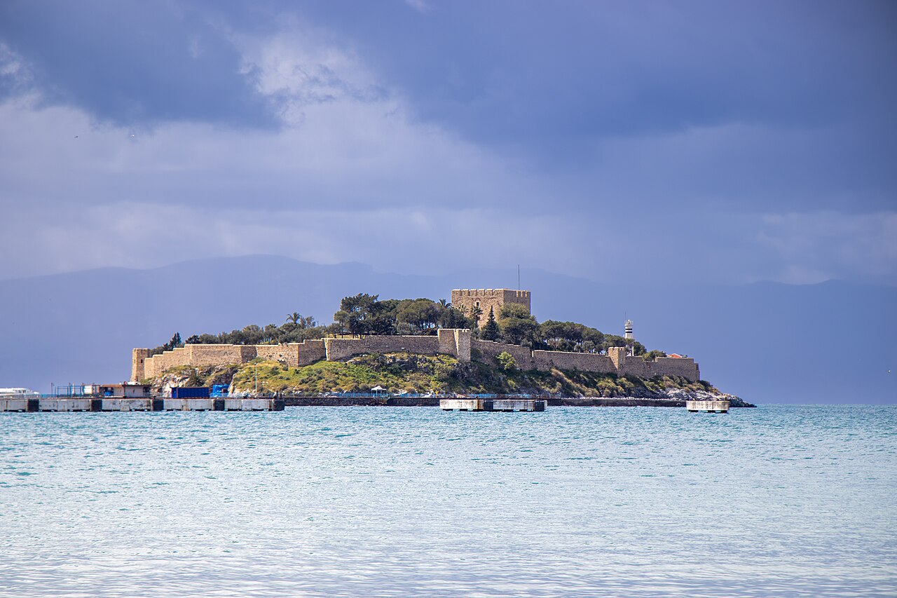 Güvercinada, Aydın