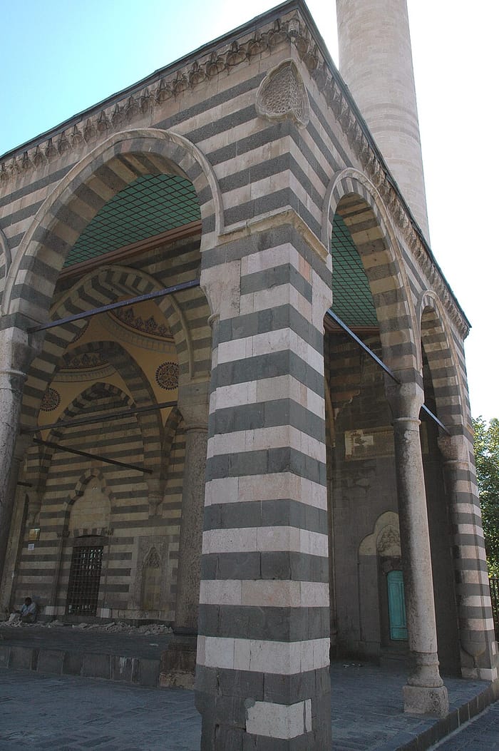 Behram Paşa Camii, Diyarbakır