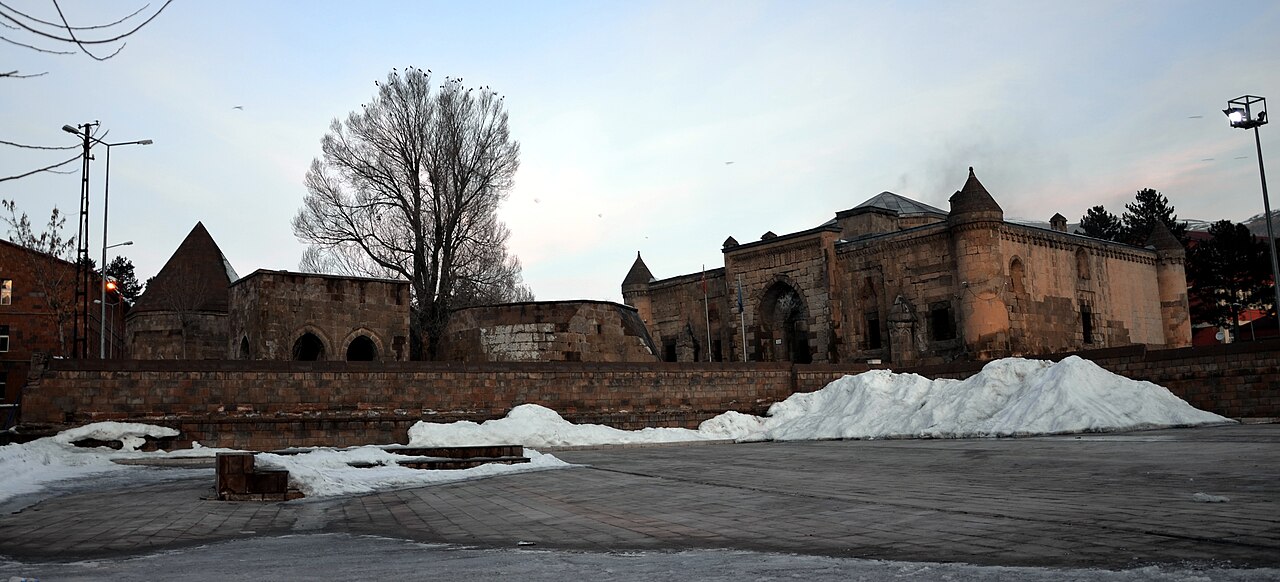 İhlasiye Medresesi, Bitlis
