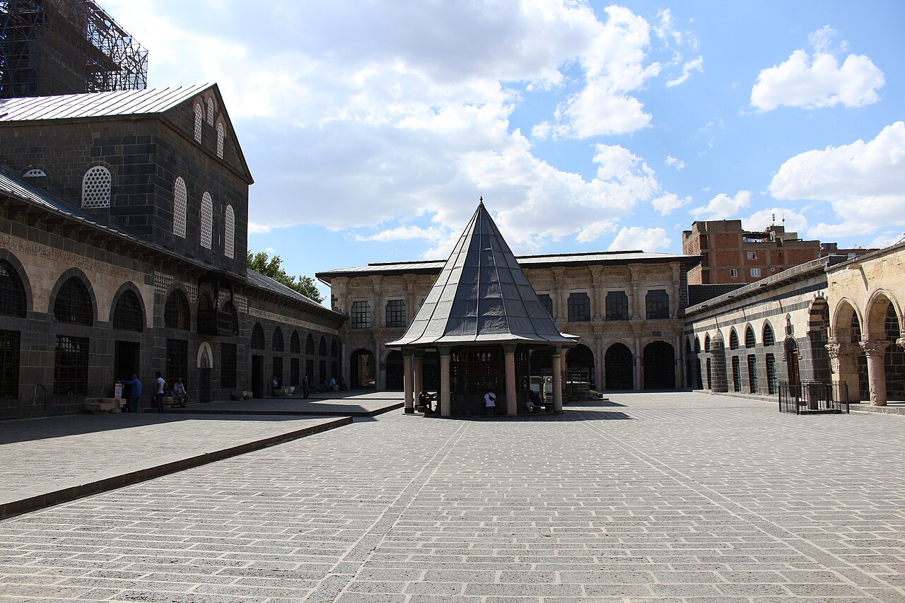 Diyarbakır Ulu Camii, Diyarbakır
