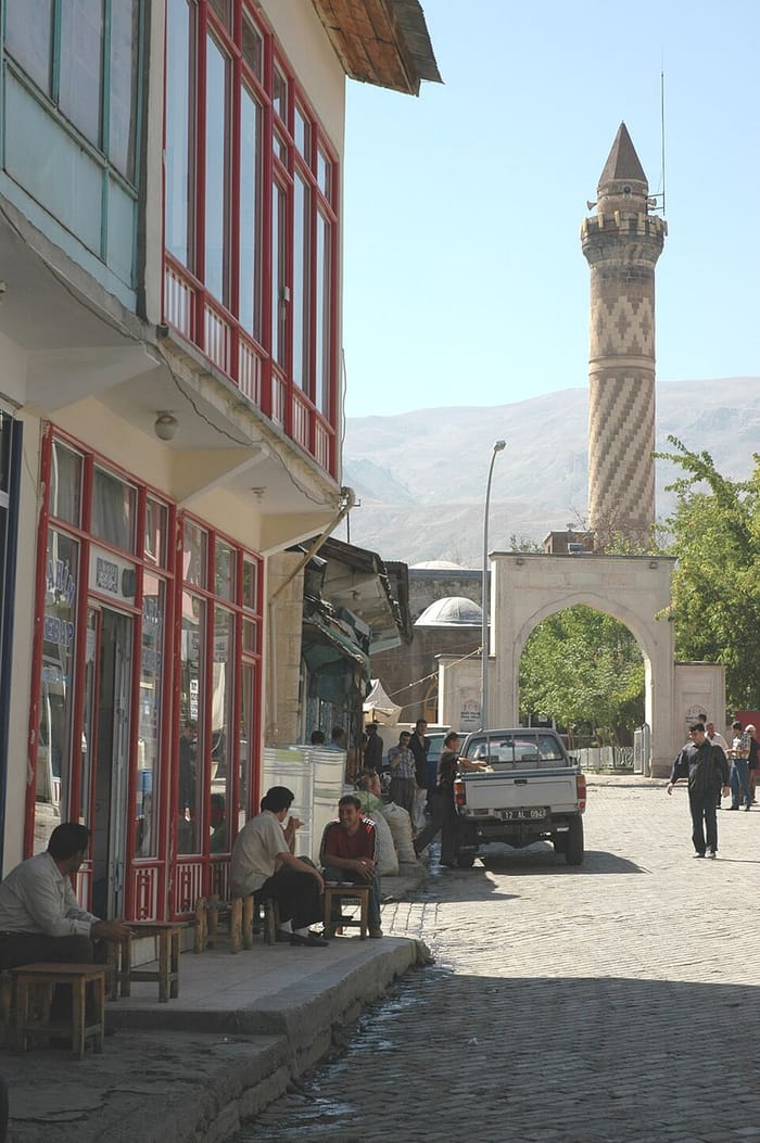Hacı Şeref Camii, Muş