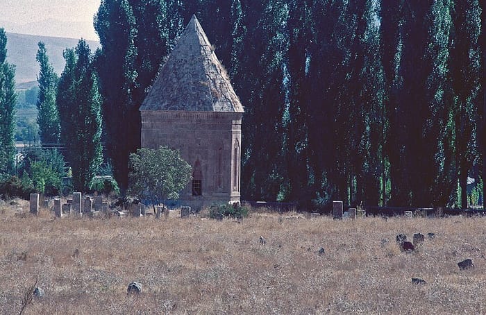 Halime Hatun Kümbeti, Gevaş, Van