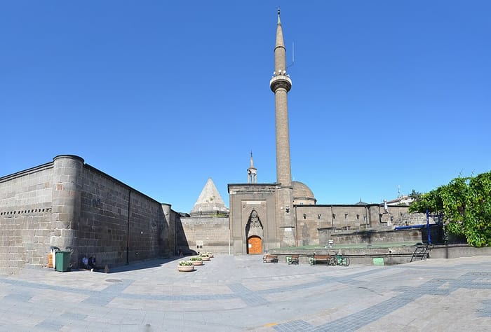 Hunat Hatun Külliyesi, Kayseri