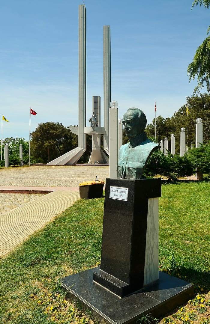 Lozan Anıtı, Karaağaç, Edirne