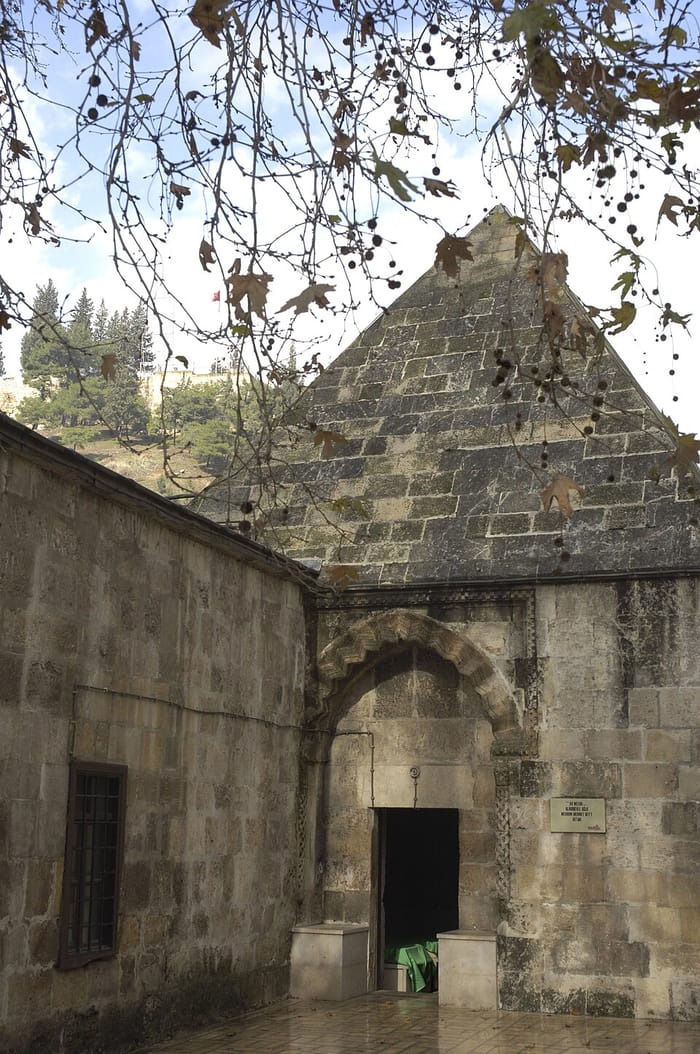 Taş Medrese ve Türbe, Kahramanmaraş