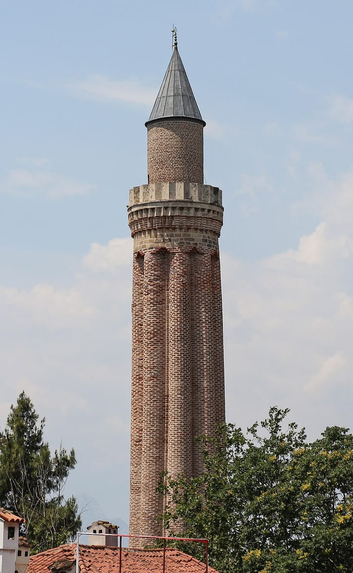Yivli Minare, Antalya