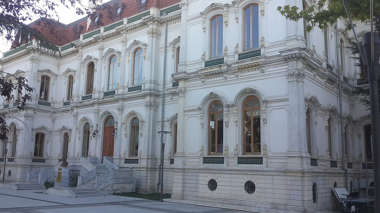 Adile Sultan Sarayı, Istanbul