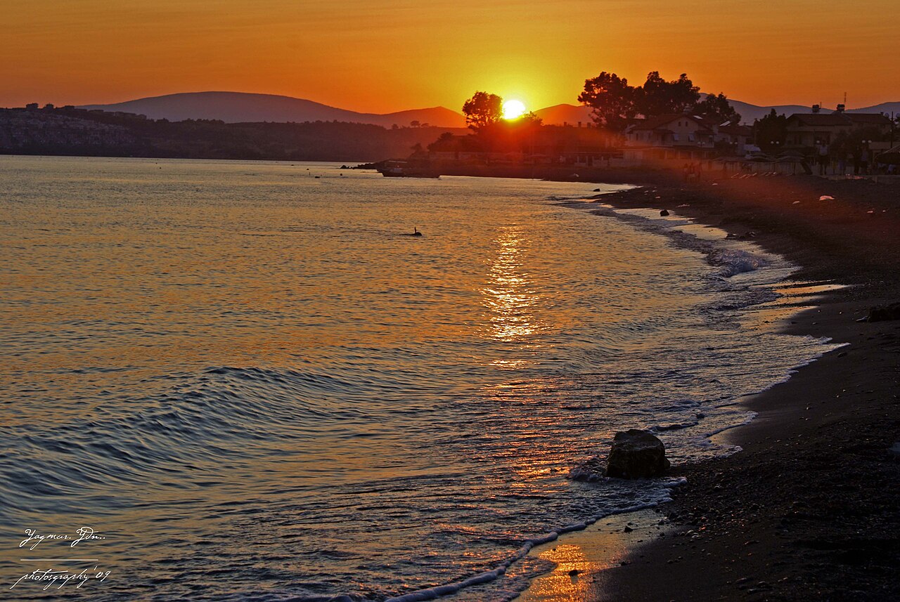 Akarca Plajı, Izmir