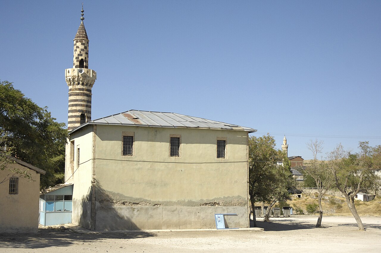 Alacalı Cami, Elâzığ