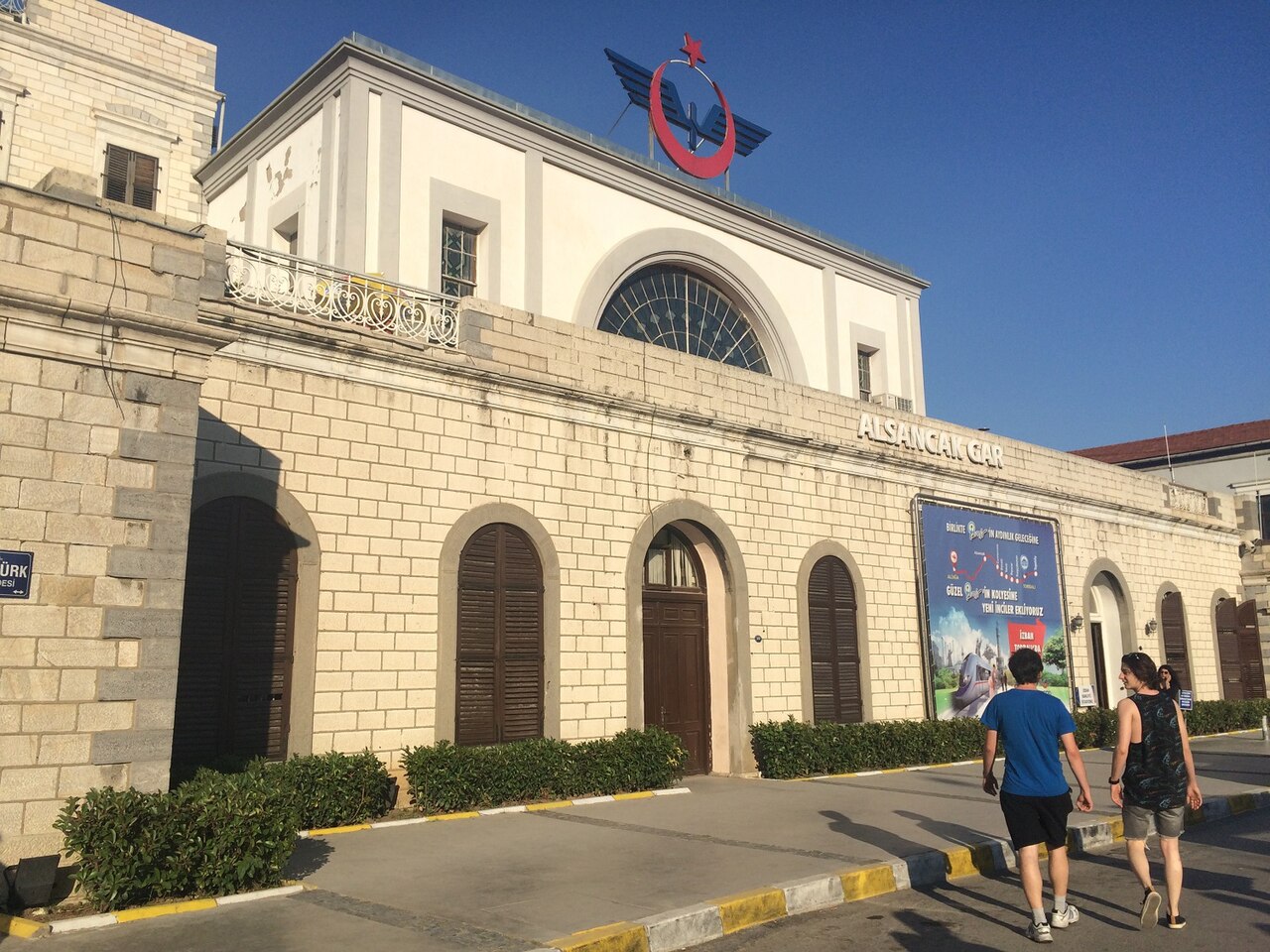 Alsancak Garı, Izmir
