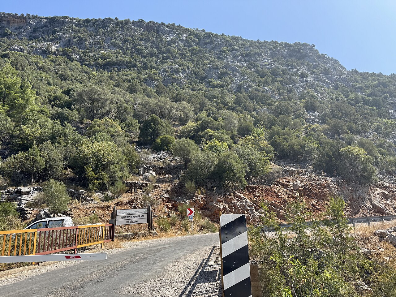 Altınbeşik Mağarası, Antalya