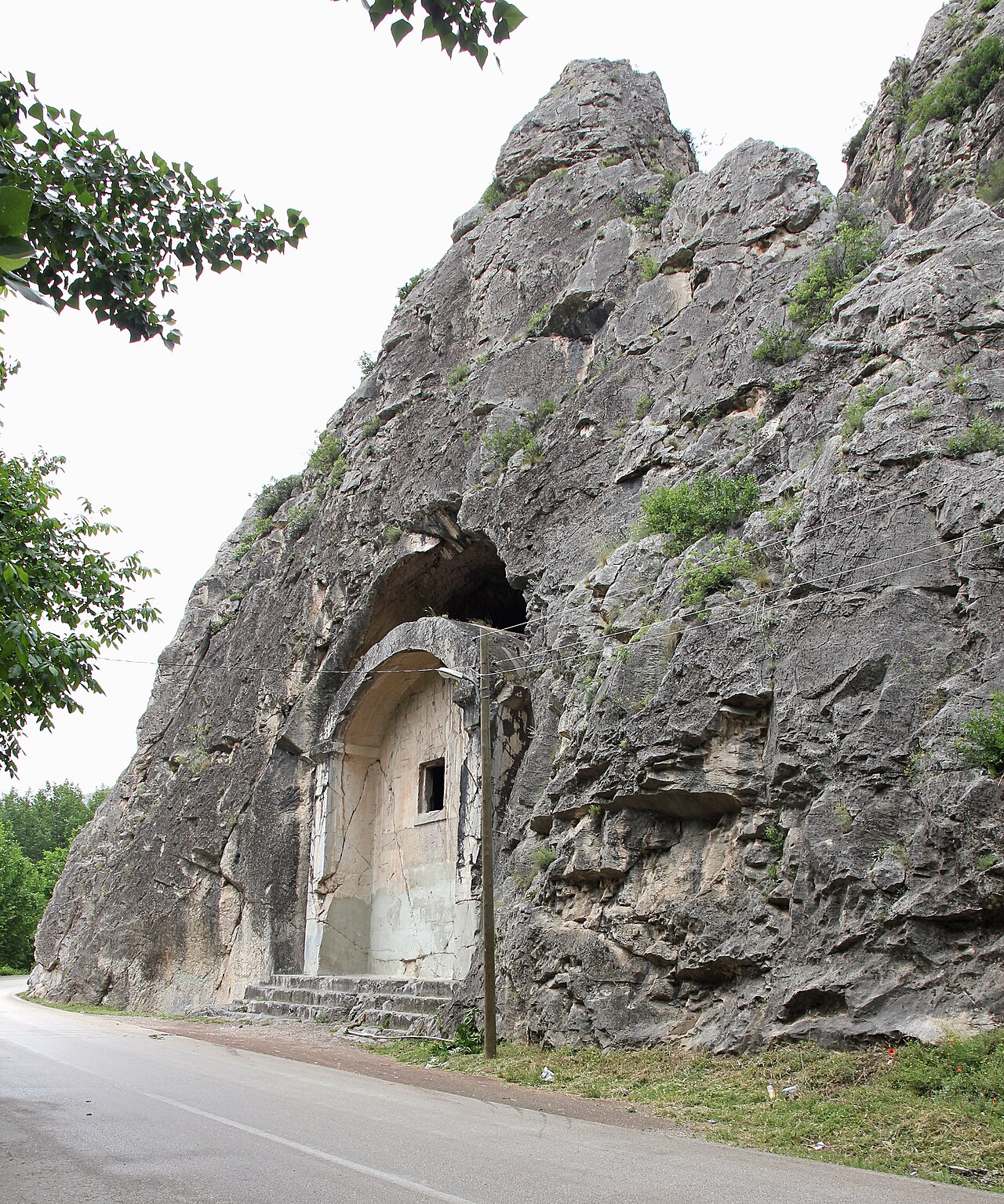 Aynalı Mağara, Amasya