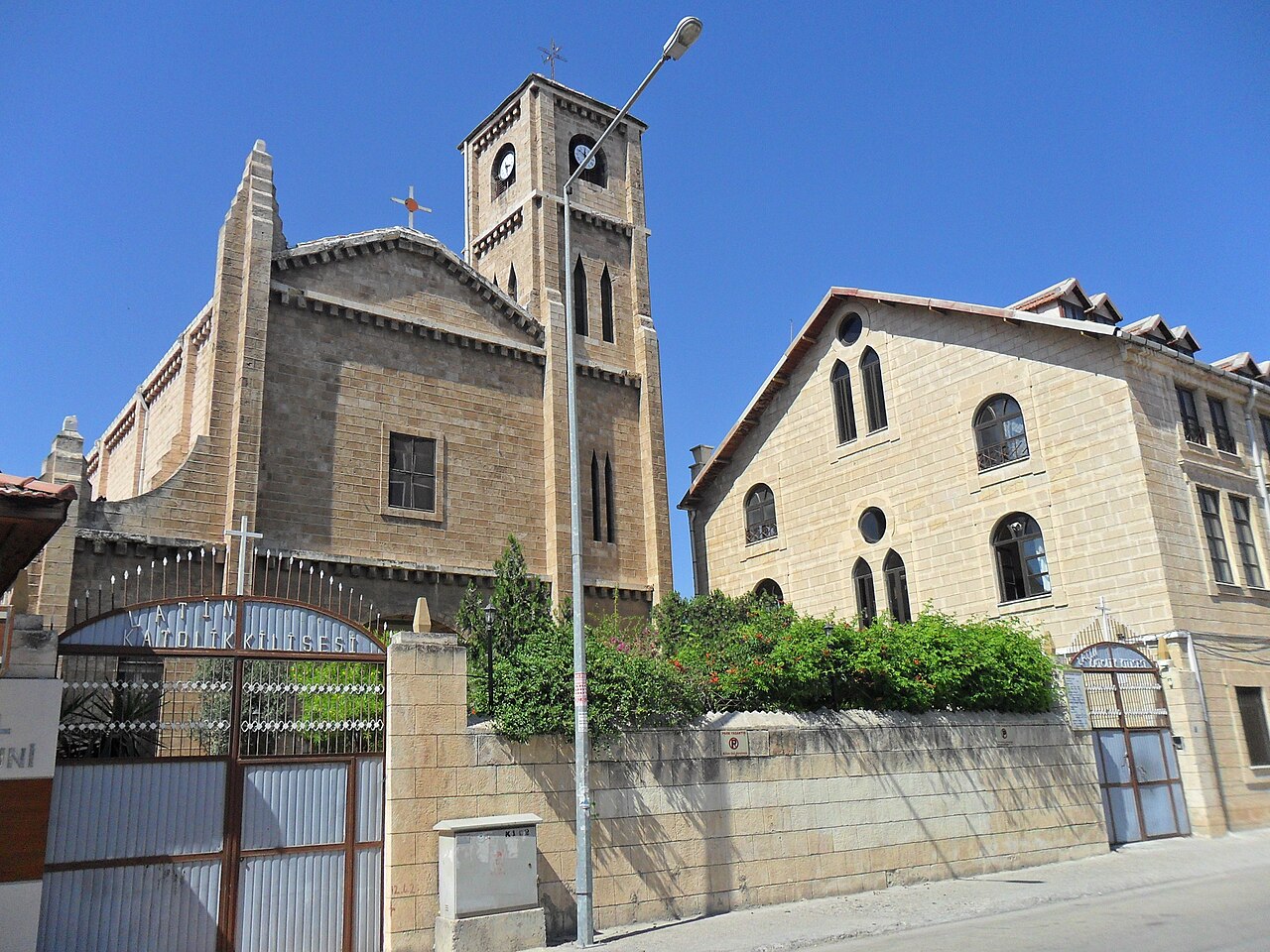 Aziz Antuan Latin Katolik Kilisesi, Mersin