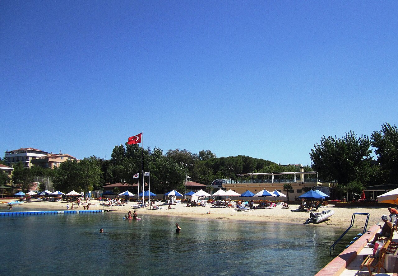 Bayramoğlu Ada Plajı ve Dinlenme Tesisleri, Kocaeli