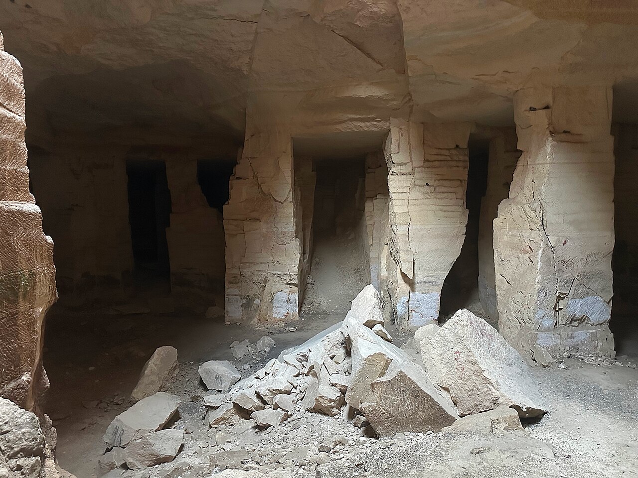 Bazda Mağaraları, Şanlıurfa
