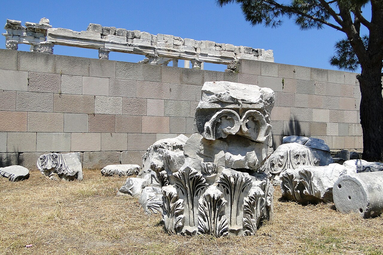Bergama Akropolü, İzmir