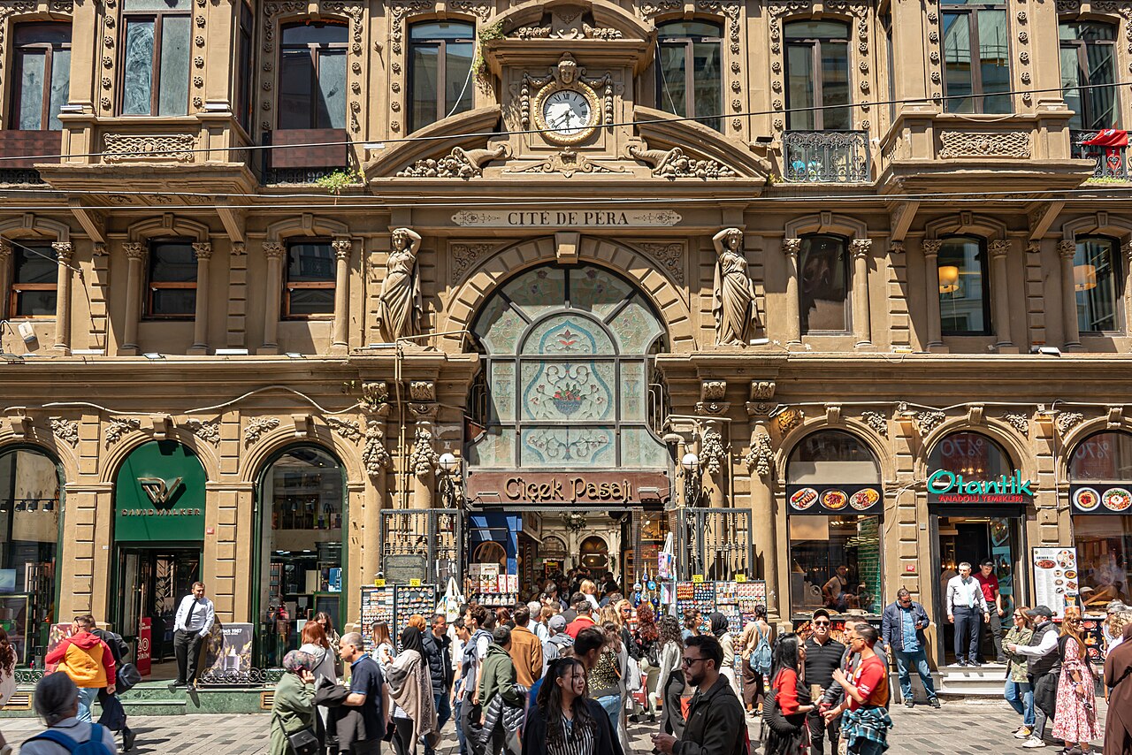 Çiçek Pasajı, Istanbul