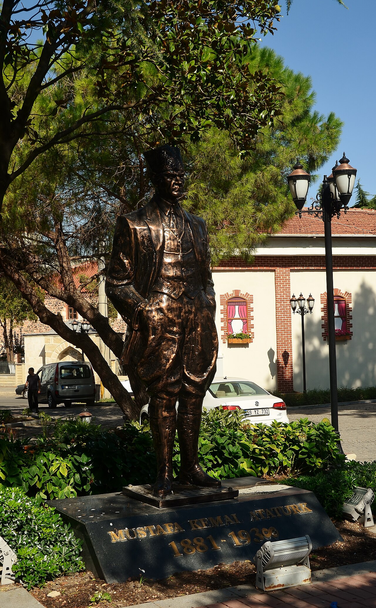 Çorlu Atatürk Anıtı, Tekirdag