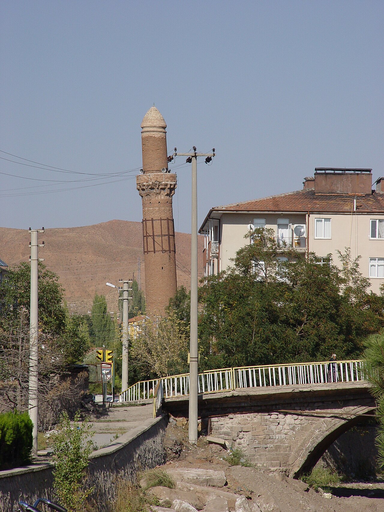 Eğri Minare, Aksaray
