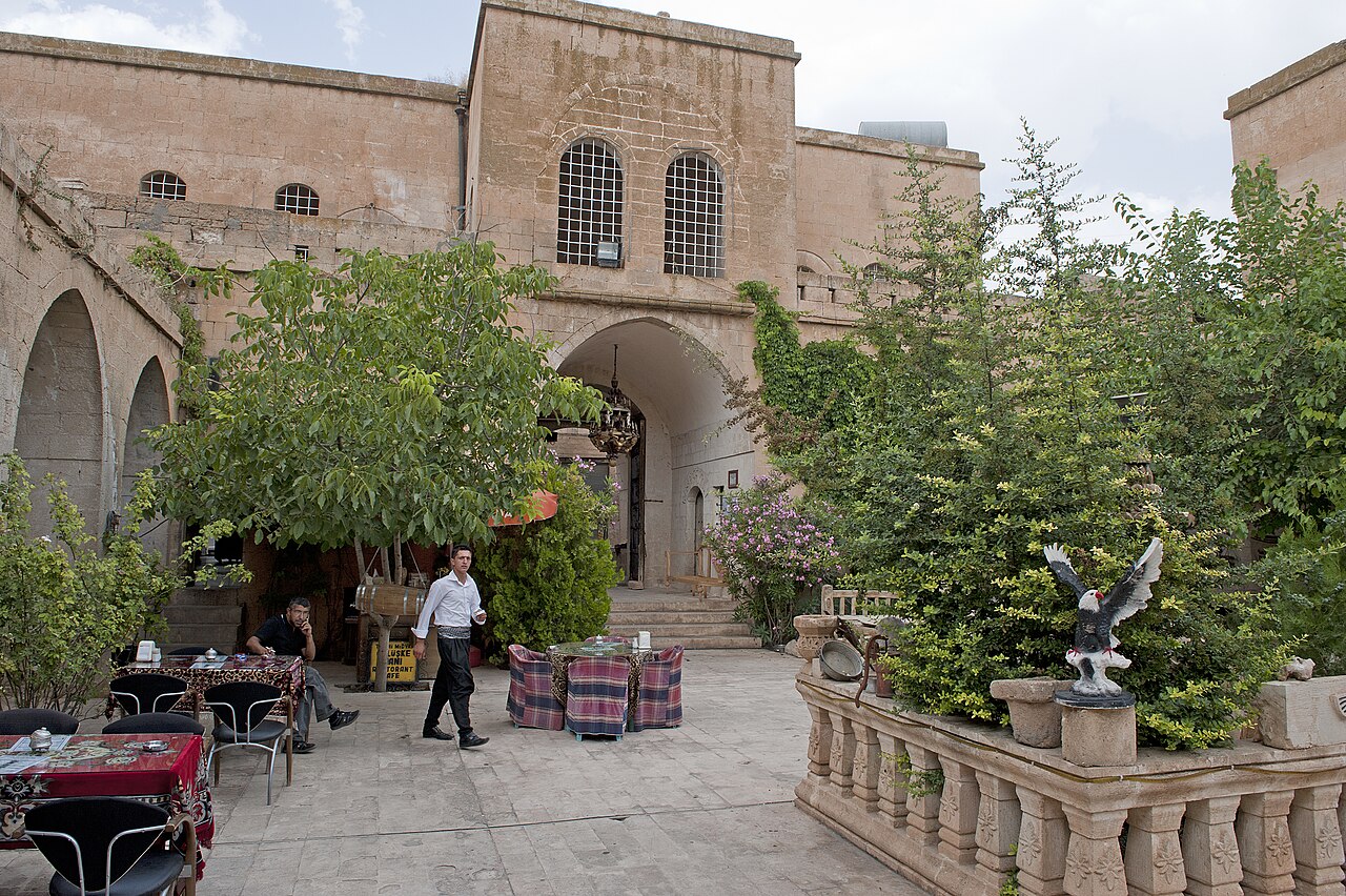 Gelüşke Hanı, Mardin