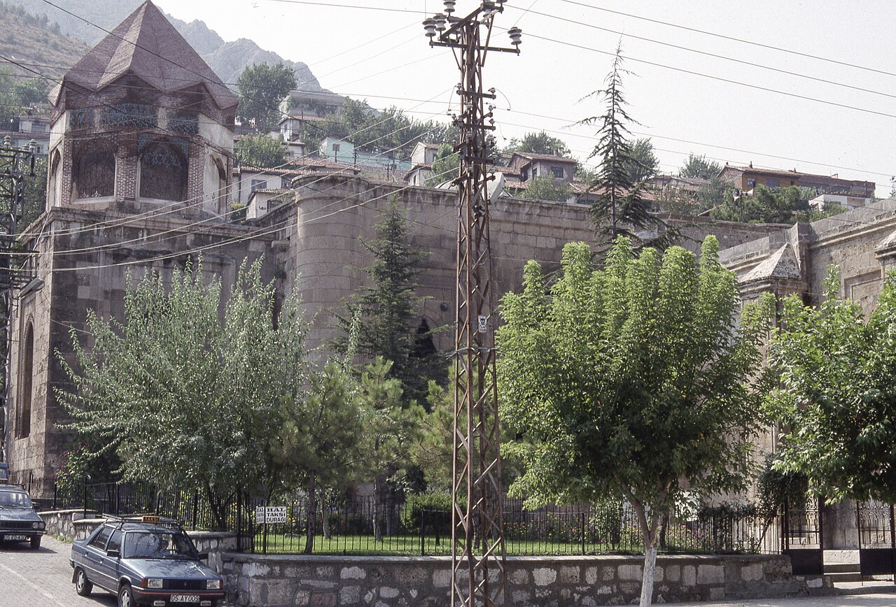 Gök Medrese Camii, Amasya