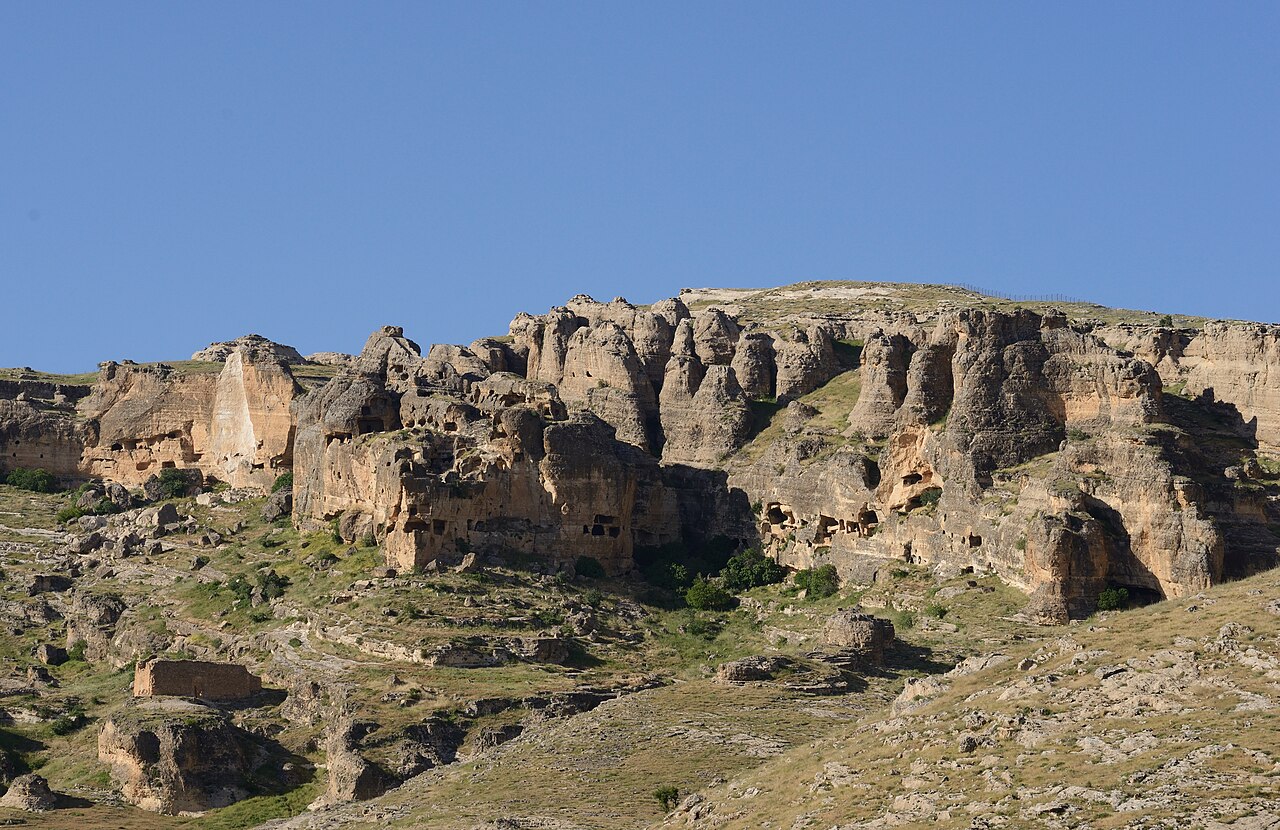 Hasuni Mağaraları, Diyarbakir