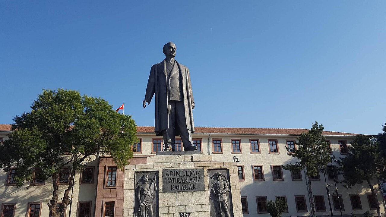İnönü Anıtı, Malatya