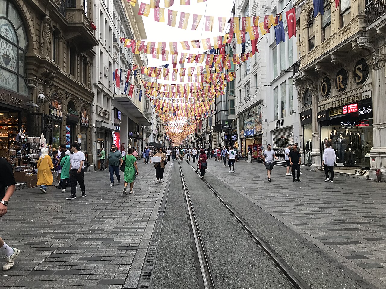 İstiklal Caddesi, Istanbul