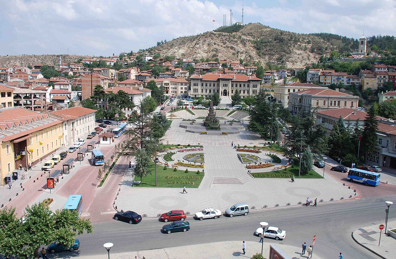 Kastamonu Cumhuriyet Meydanı, Kastamonu