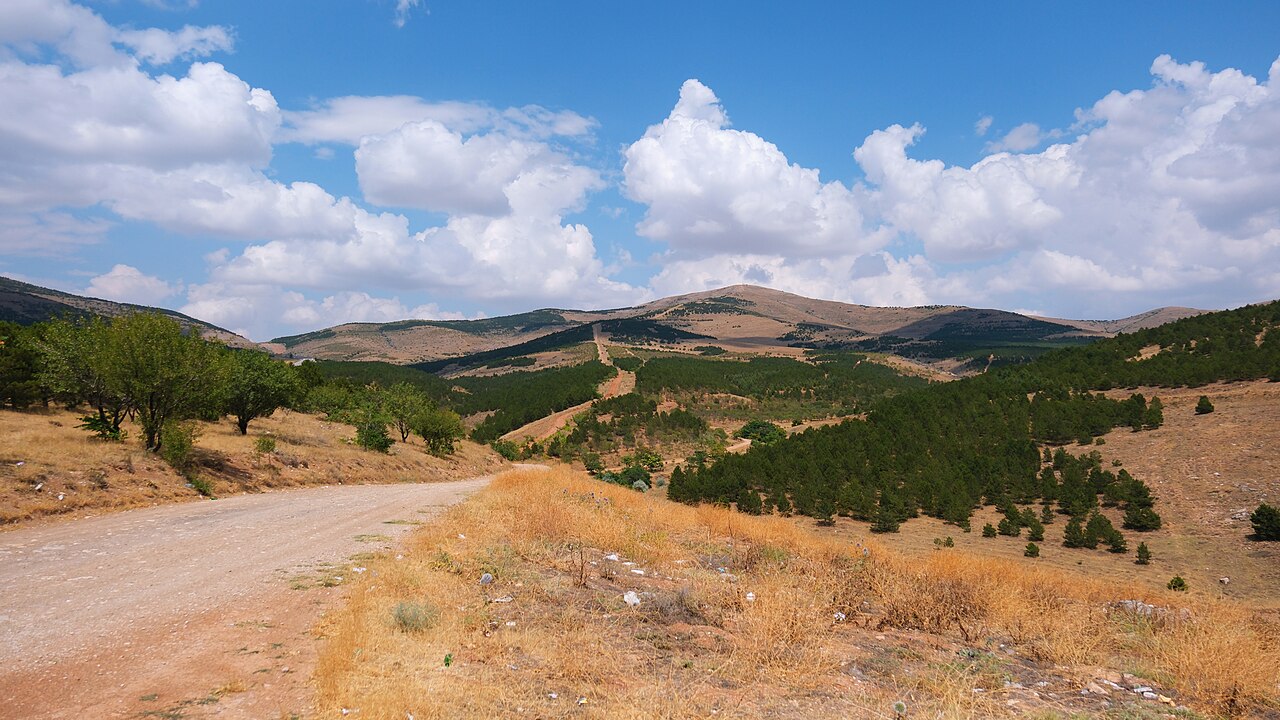 Kervansaray Dağı, Kirsehir