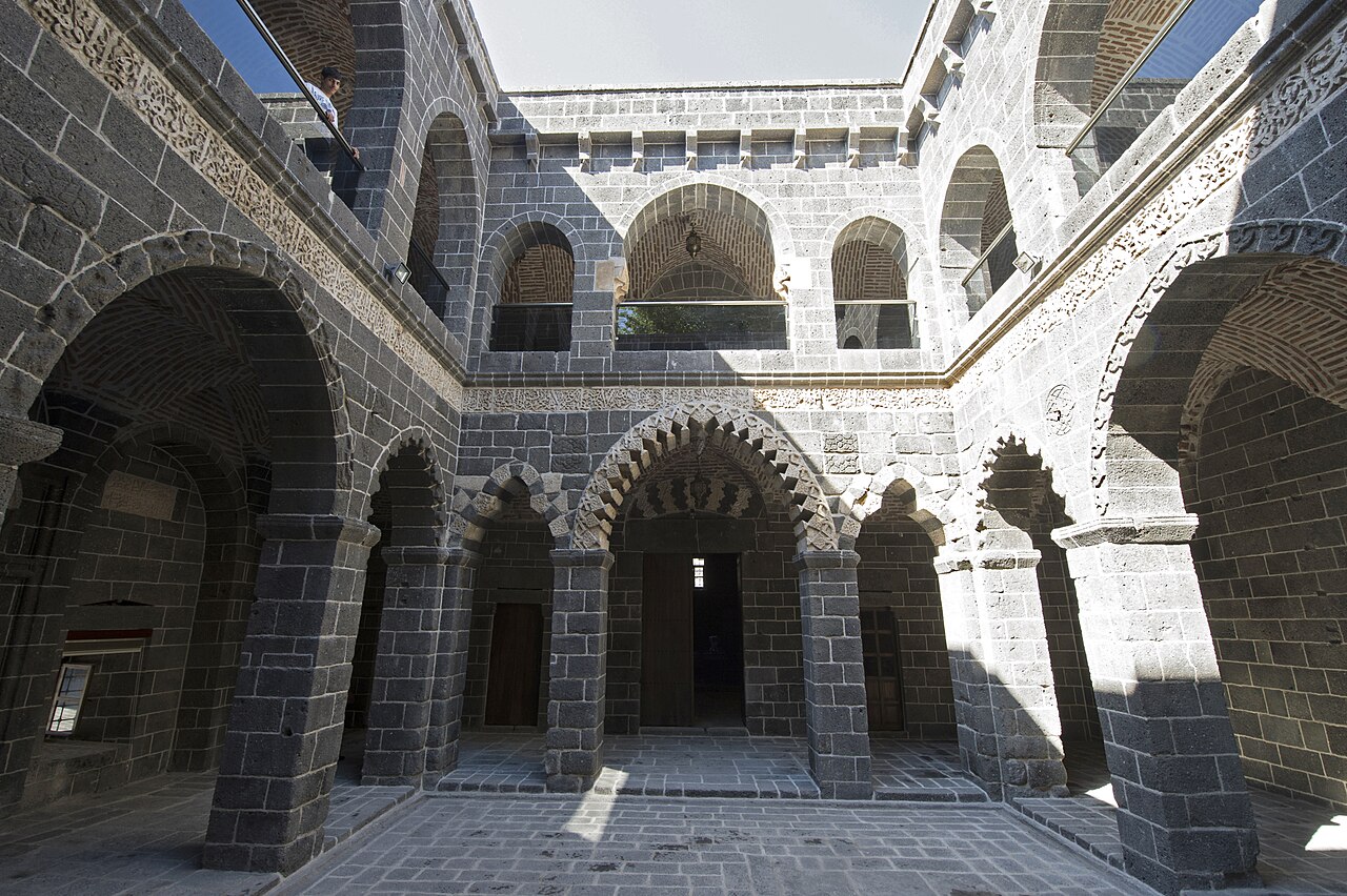 Mesudiye Medresesi, Diyarbakır
