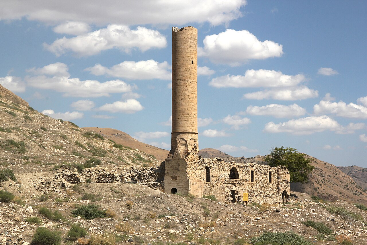 Palu Ulu Cami ve Çeşmesi, Elâzığ