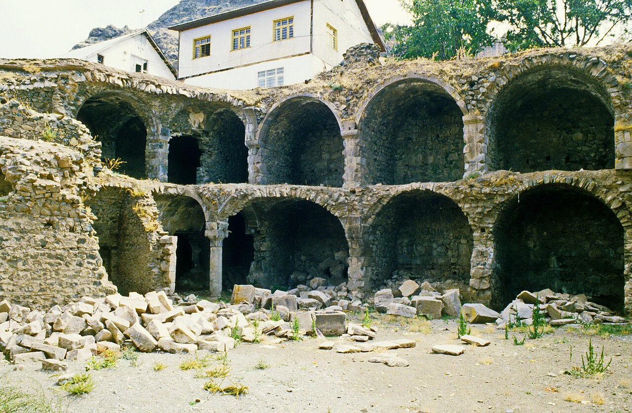 Taşhanlar, Giresun
