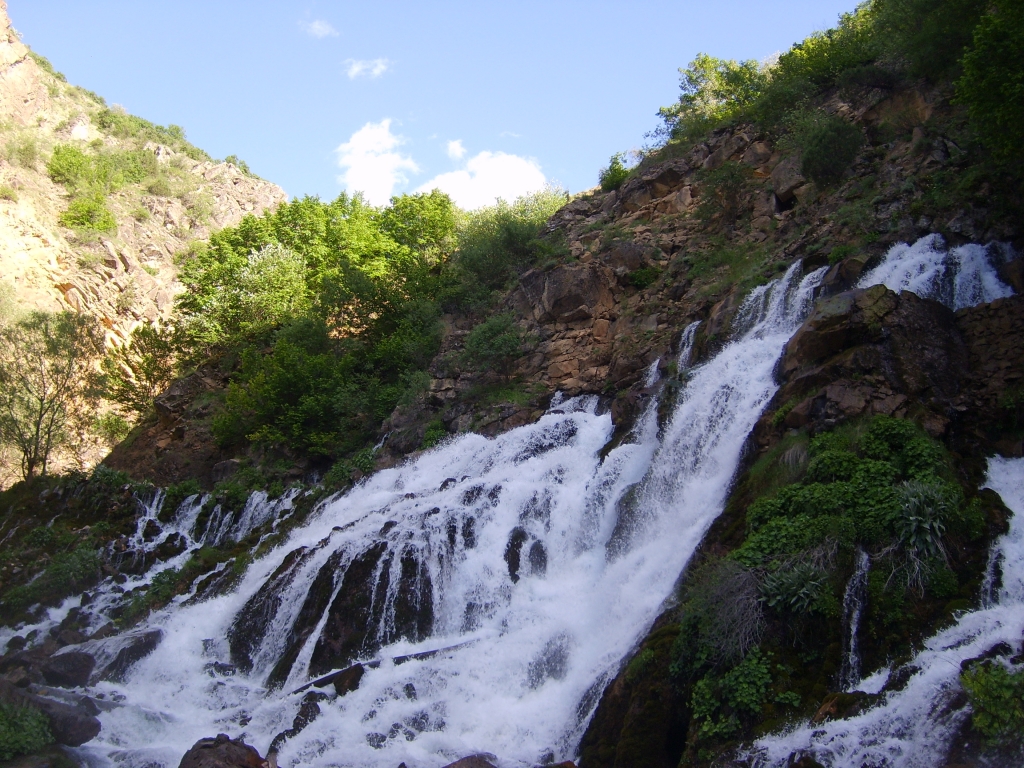 Tomara Şelalesi Tabiat Parkı, Gumushane