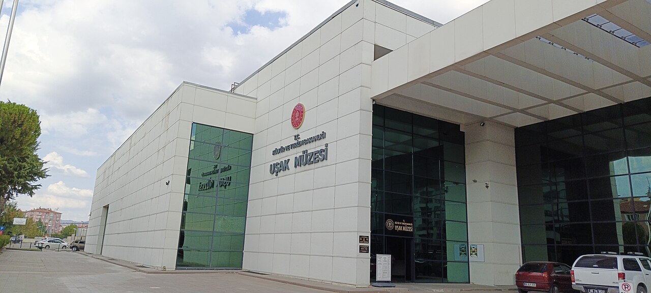 Uşak Arkeoloji Müzesi, Uşak