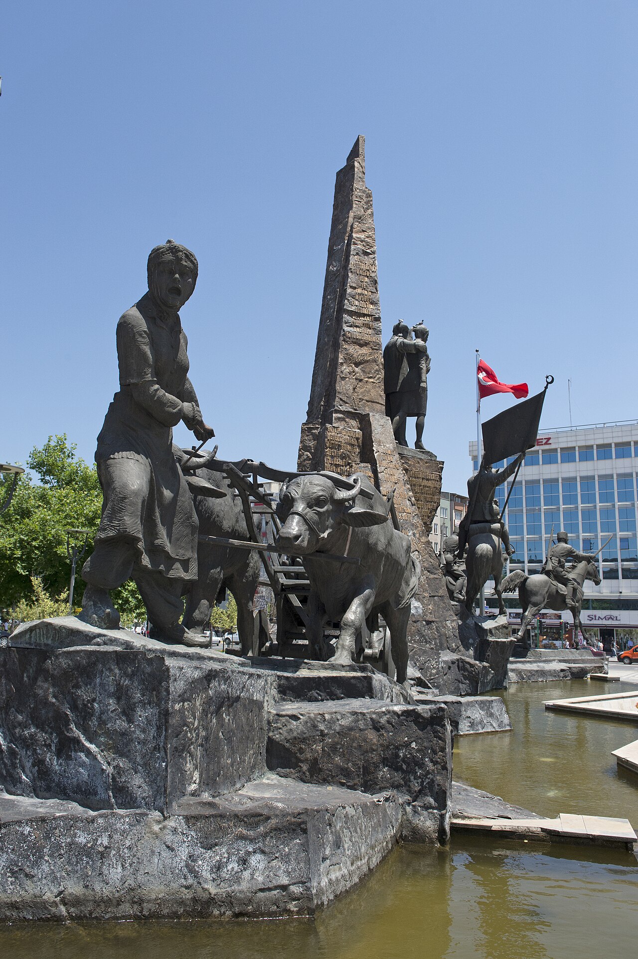 Uşak Atatürk Meydanı, Usak