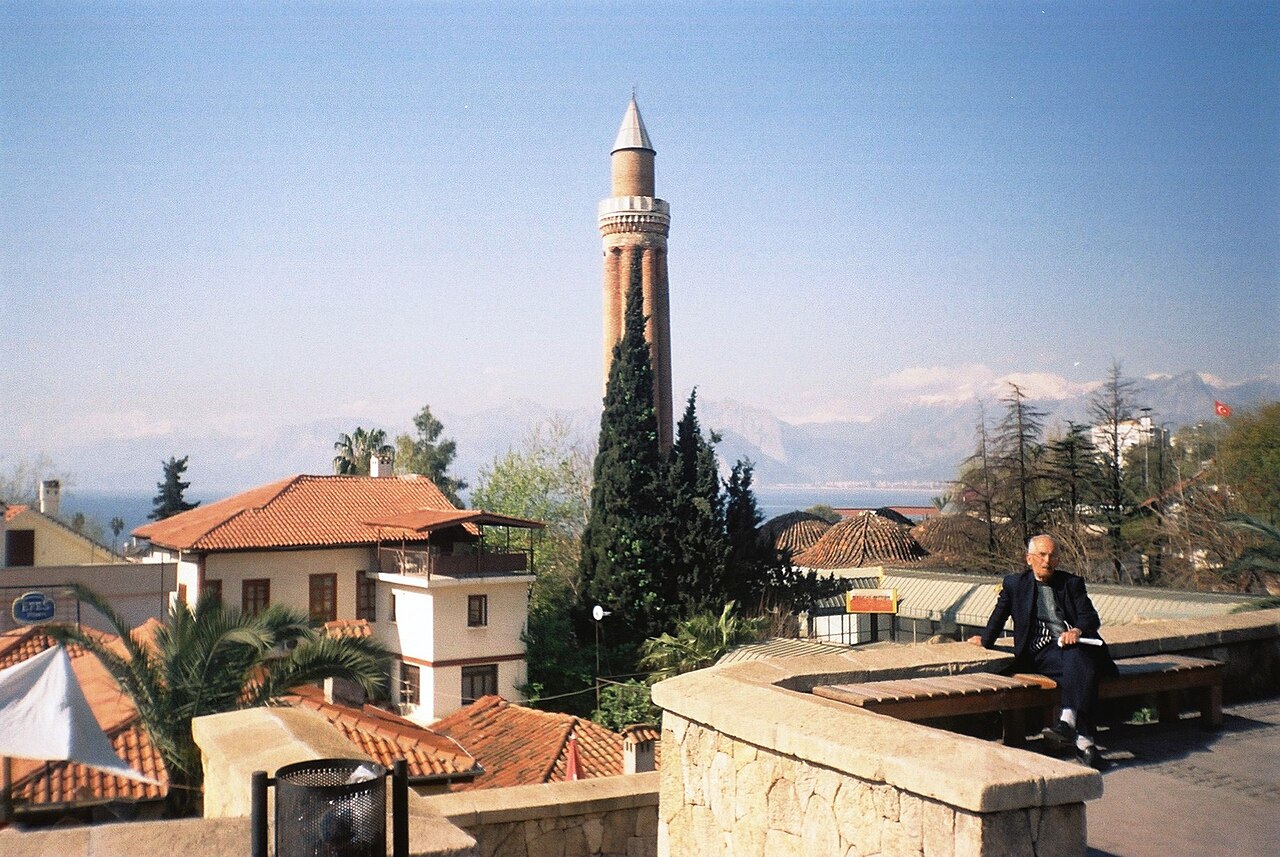 Yivli Minare, Antalya