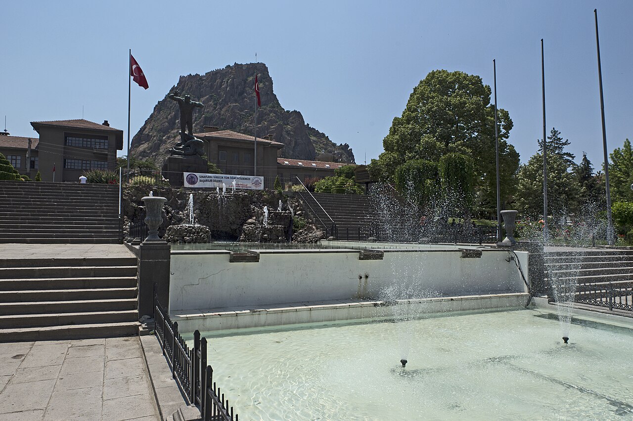 Zafer Meydanı ve Anıtı, Afyonkarahisar