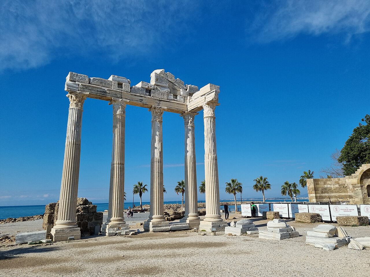 Apollon Tapınağı, Antalya