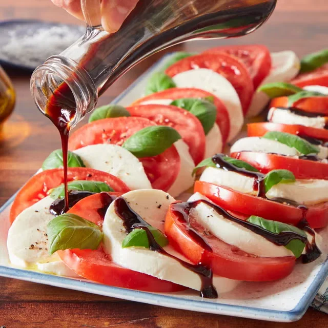 🍅 Domates + Peynir Mini Salata