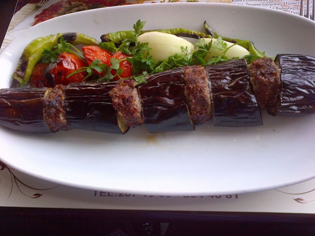 Patlıcan Kebabı - Gaziantep yöresel yemeği