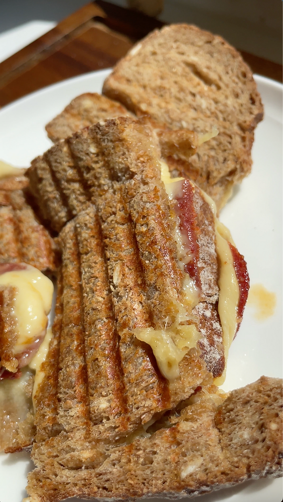 Sucuklu Tost